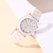 Load image into Gallery viewer, Women Silicone Quartz Watch
