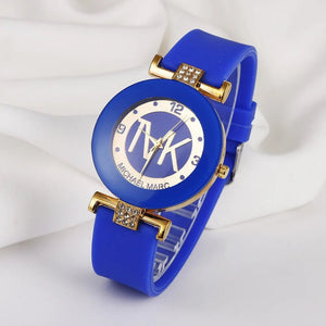 Fashion Quartz Watch - Blurrywatch.com