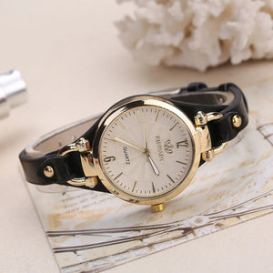 Leather Strap Quartz Watch - Blurrywatch.com